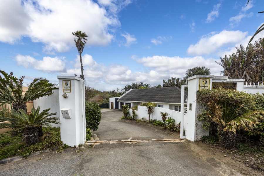 4 Bedroom Property for Sale in Gonubie Eastern Cape